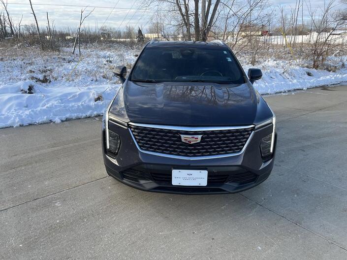 2024 Cadillac XT4 Luxury AWD ColdWxPkg w/Sunroof HtdLthr HtdSteeringWheel HD-RearCamera Milwaukee WI